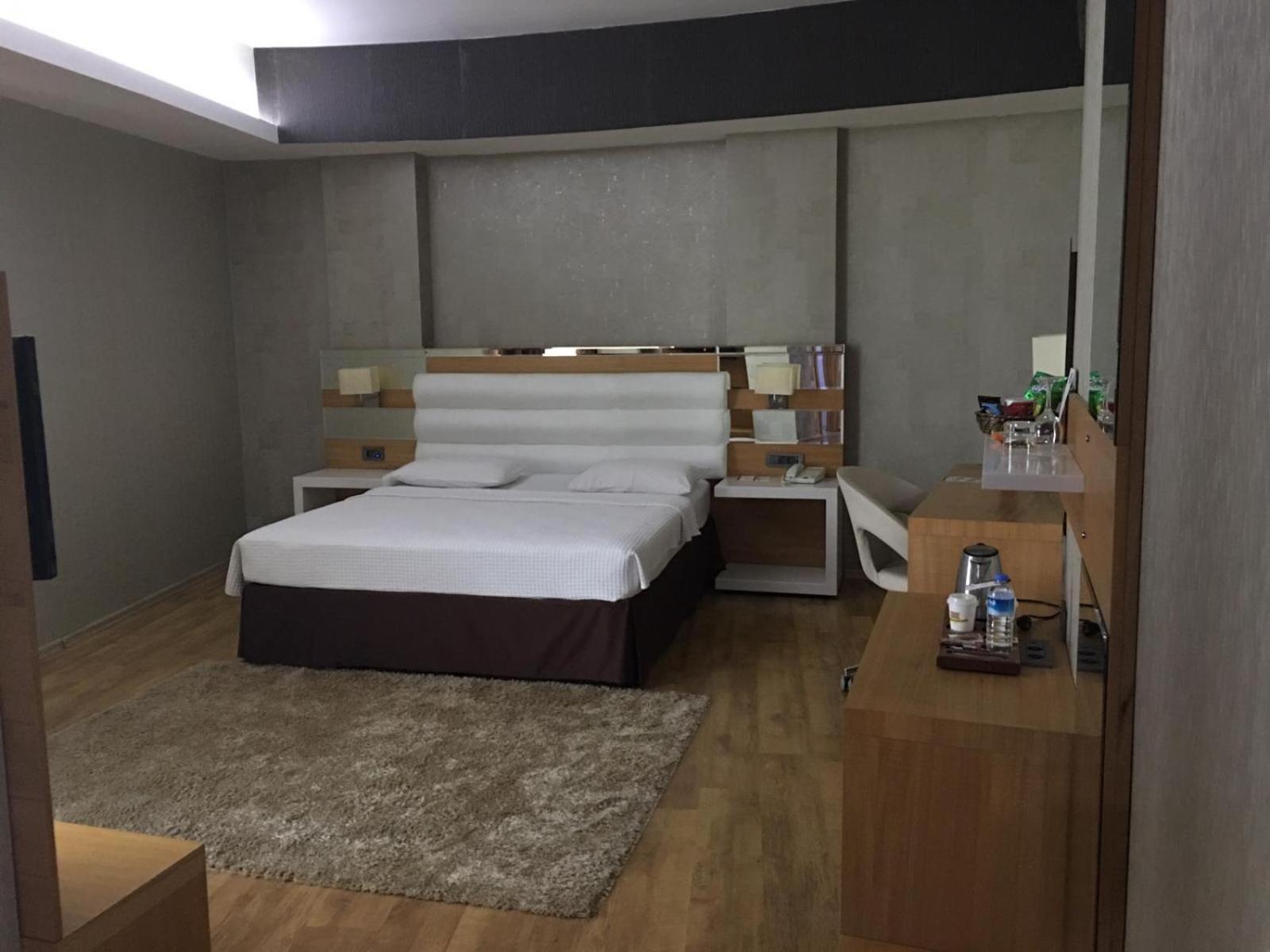 Anemon Grand Adana Otel Экстерьер фото
