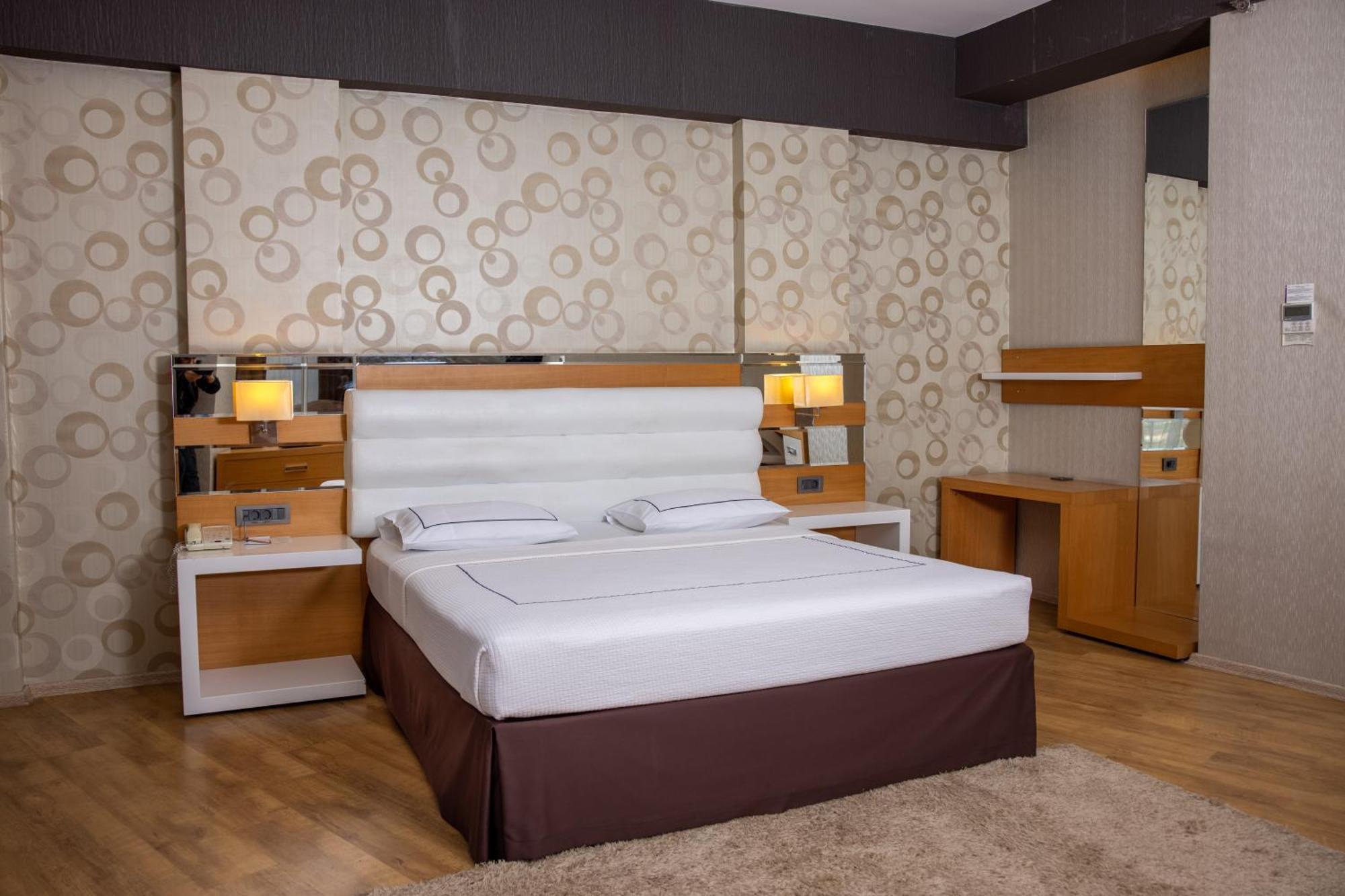 Anemon Grand Adana Otel Экстерьер фото